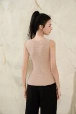 Camellia Thermal Vest 6113 Model 8