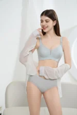 Cooling Latex Bra 2274 Model 23