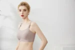 Curvy Comfort Bra 2277 Model 10