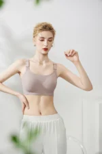 Curvy Comfort Bra 2277 Model 12