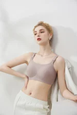 Curvy Comfort Bra 2277 Model 16