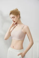 Curvy Comfort Bra 2277 Model 4
