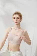Curvy Comfort Bra 2277 Model 6