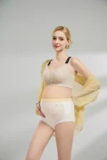 Extended High Panties 1118 Model 12