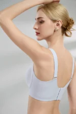 Seamless Sculpt Bra 2301 Model 16